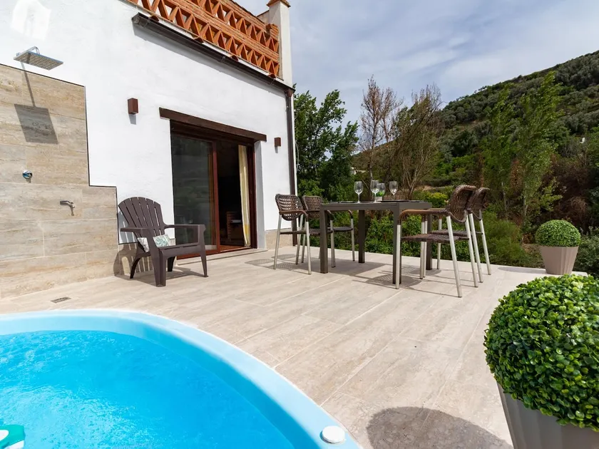 Rustic house with views in the Lecrin Valley - Image 1