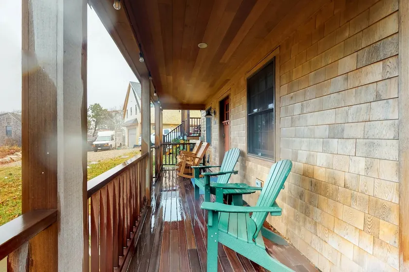 Romantic Coastal Escape near Commercial St! - Image 1