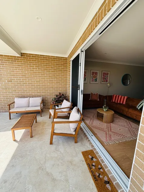 2 Bedroom Studio - Image 1