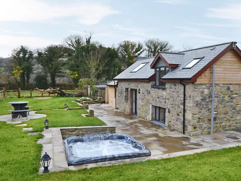 Bluebell Barn - Image 1