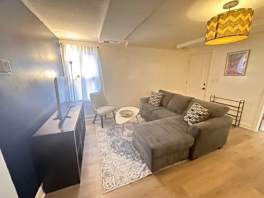 Trendy Duplex, Convenient Location - Image 1