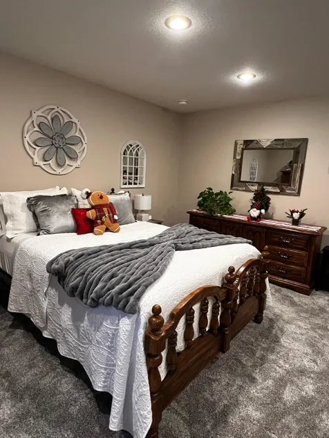 Private suite/private entrance - Image 1