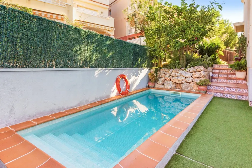 Homerez - Villa in Torredembarra - Sea view - Image 1