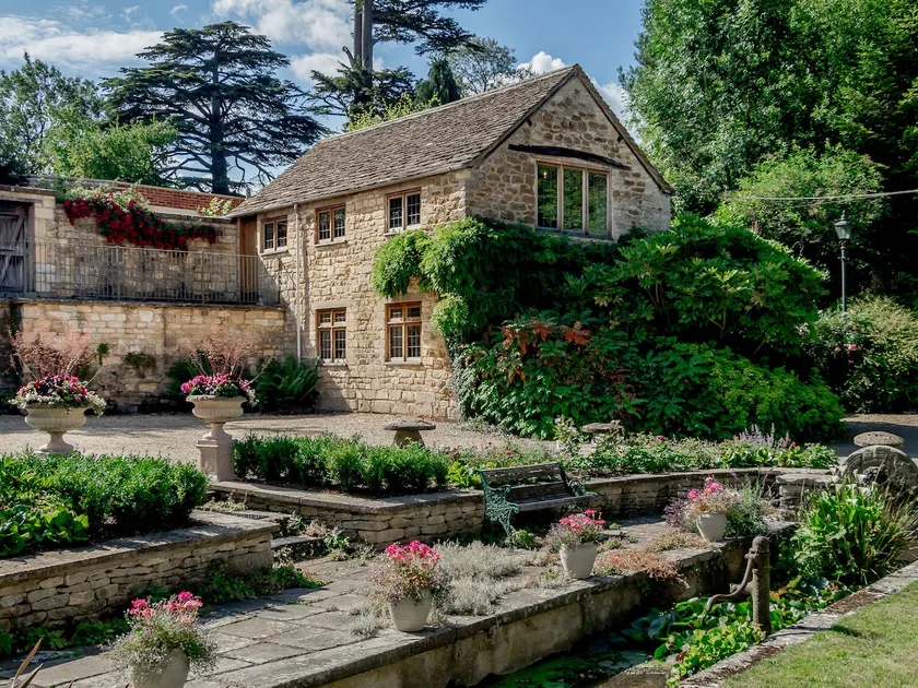 Stable Cottage - Image 1