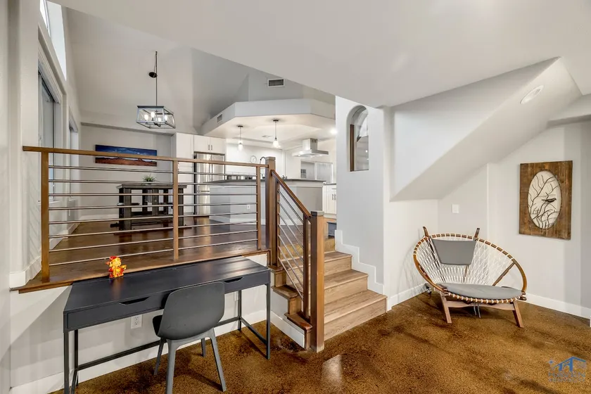 Stunning 5BR w/ Pool! Open Kitchen! Pool Table! - Image 1