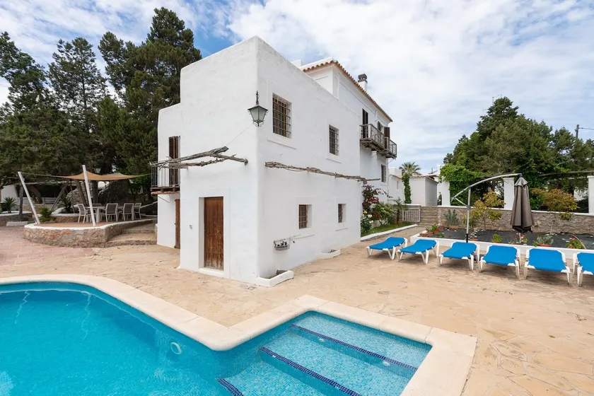 Magnificent Villa with Private Pool in San Antonio - Image 1