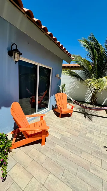 Charming & Private - 1BR/1BA - 3 min Palm Beach - Image 1