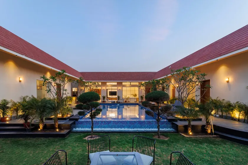 BOHO VILLA - Image 1