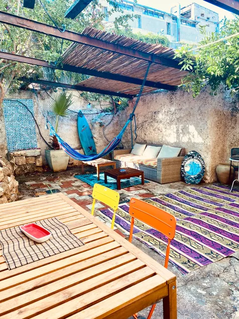 Garden Hideaway in Old Jaffa - Image 1