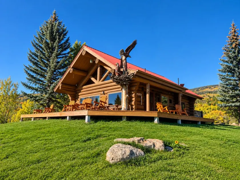 Windance Cabin, Private Beach on 750 Acres For You - Image 1