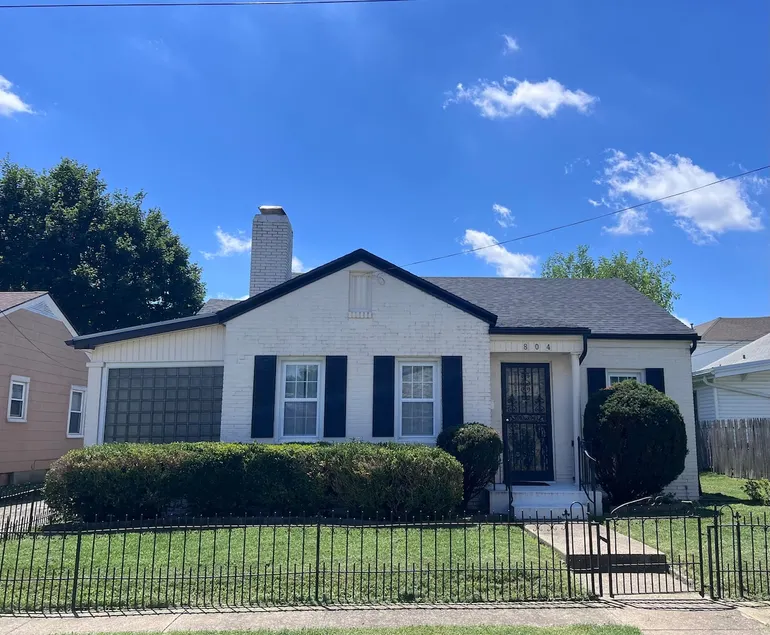 Downtown - Home in the Heart of Owensboro - Image 1