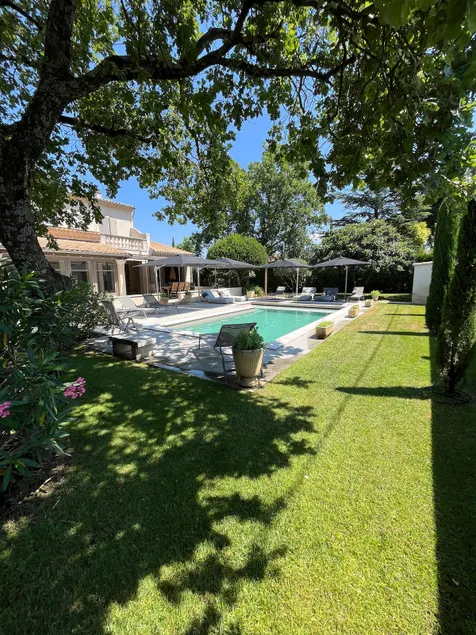 Villa with pool and large garden at the foot of Mont Ventoux - Image 1