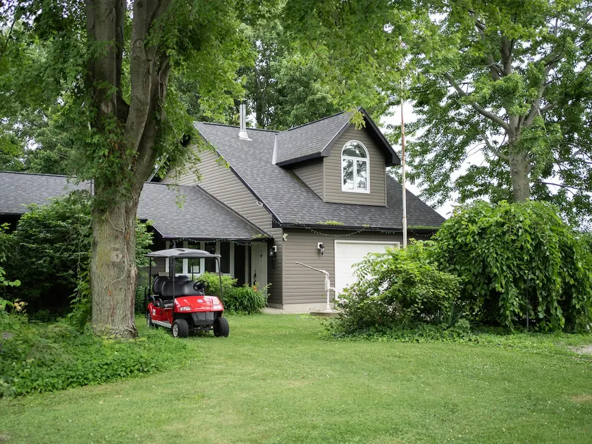Cedar Point Cottage - Hot tub I Golf Cart I Wifi - Image 1