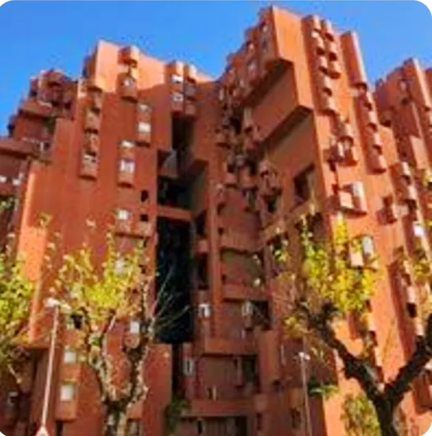 Barcelona: Nice duplex in Walden 7 (Bofill) & pool - Image 1