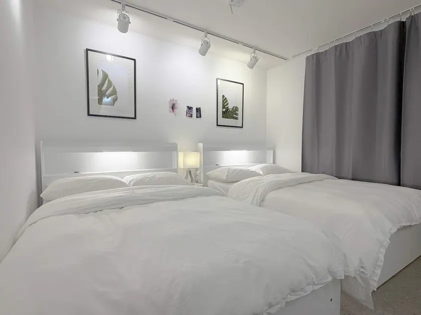Hongdae Residence-2 1min from Hongik Uni station Exit #1 - Image 1