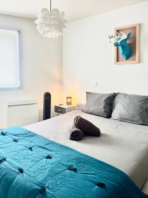 Cozy apartment facing the Basilica of Saint Remi - Image 1