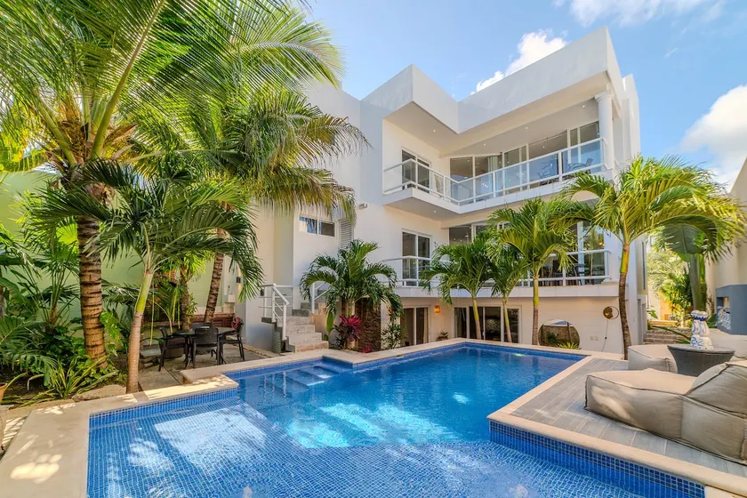 villa: 5 rooms+5 bathrooms+6 beds+pool 24/7 Concierge - Image 1