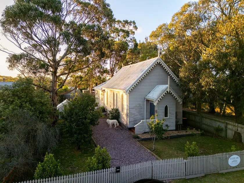 The Seaside Chapel-Boutique Escape in Port Fairy - Image 1