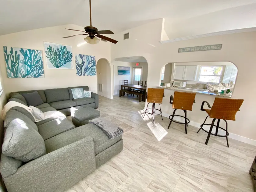 Coral Sands II ~Seaside Coastal Modern 2/2 - Image 1