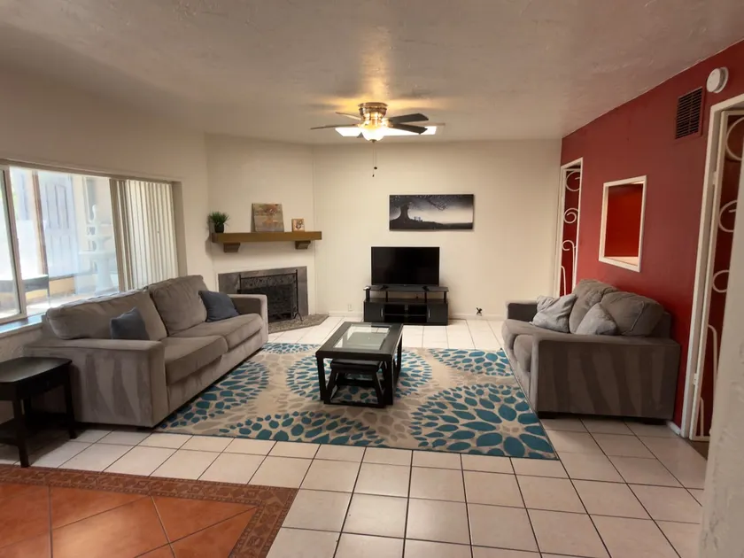 Fantastic 4 Bedroom in a Great Area - Image 1