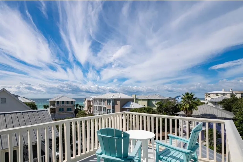 \"Serendipity\"~Gulf Views~Heated Pool~Beach Gear & Chairs~Families~Gated Street! - Image 1