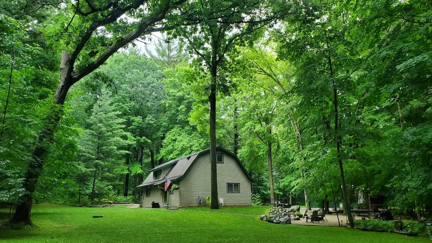 Barn In The Woods Lodge ~ We'd Love To Host You! - Image 1