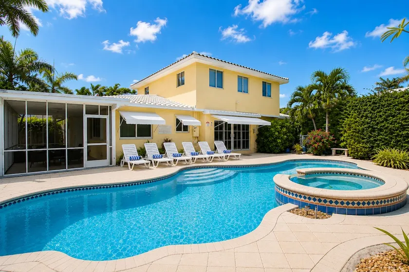 First-Class 5BR Villa in Hollywood Lakes - Image 1