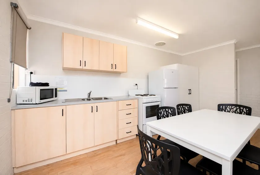 Geraldton's Ocean West Holiday Units & Short Stay Accommodation - Image 1