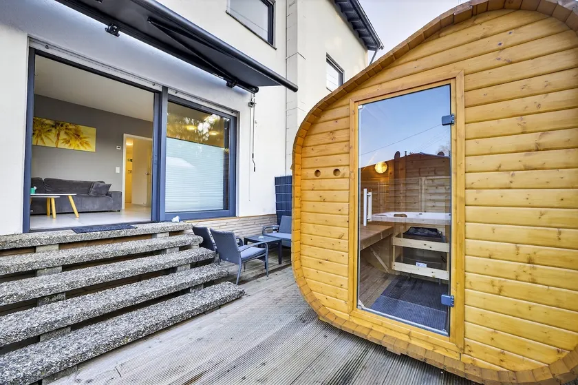 JUNI PRO Deluxe-Apartment Plus Whirlpool/Sauna - Image 1
