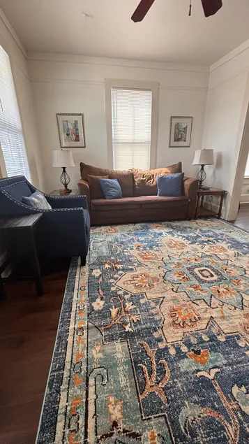 Downtown Lodge - Clean-Pet Friendly-Free Parking - Image 1