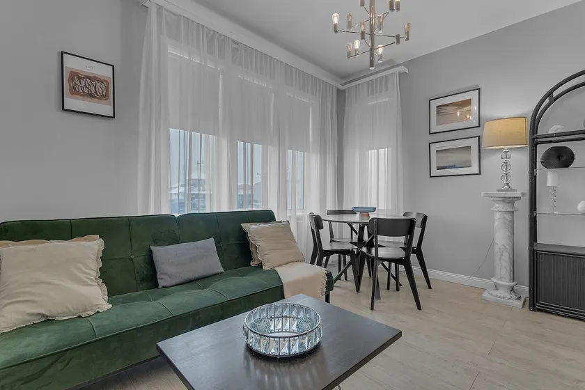 Deluxe Downtown KEF apartment - 5min to Airport - Image 1