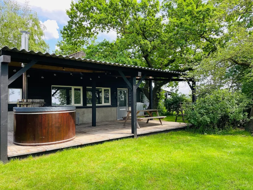 Linde Cottage on the farm (hot tub is possible) - Image 1