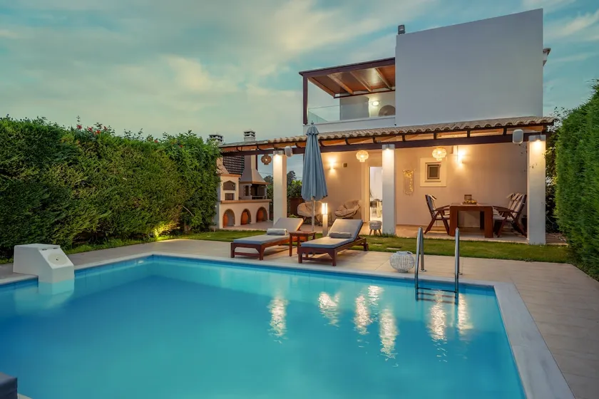 Villa Elena Beach - Image 1