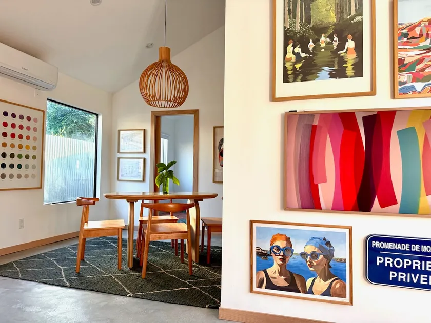 Chic Venice Stay | European Design by the Beach - Image 1