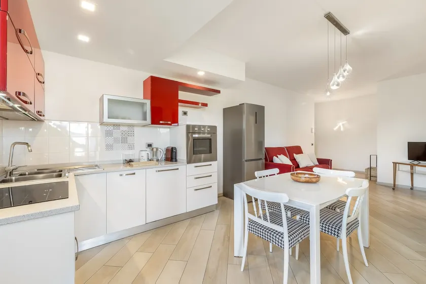 Three-bedroom apartment with a terrace between Florence and Chianti - Image 1