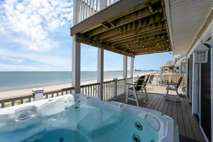 Chic’s Beach 3BR • Ocean Views, 2 Decks, Sleeps 12 - Image 1