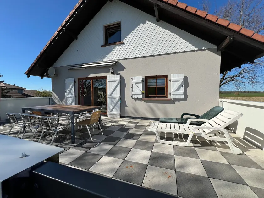 Les Hirondelles country cottage with sauna - Image 1