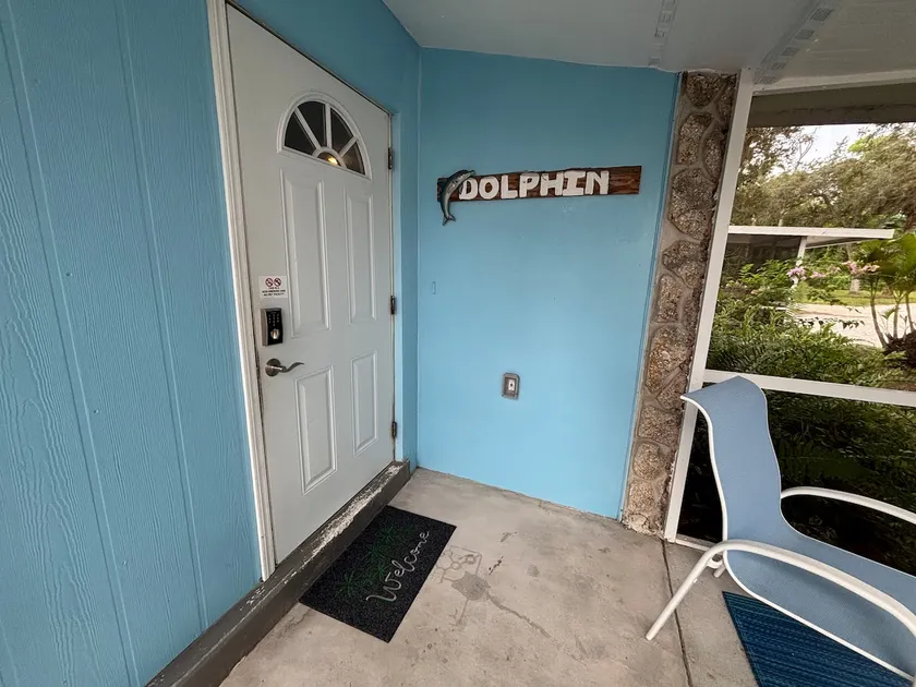 Fresh Spacious Cottage W&D Kit 1.3 Mi to Beach - Image 1