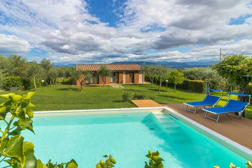 Orlando. Villa with private pool near Lucca - Image 1