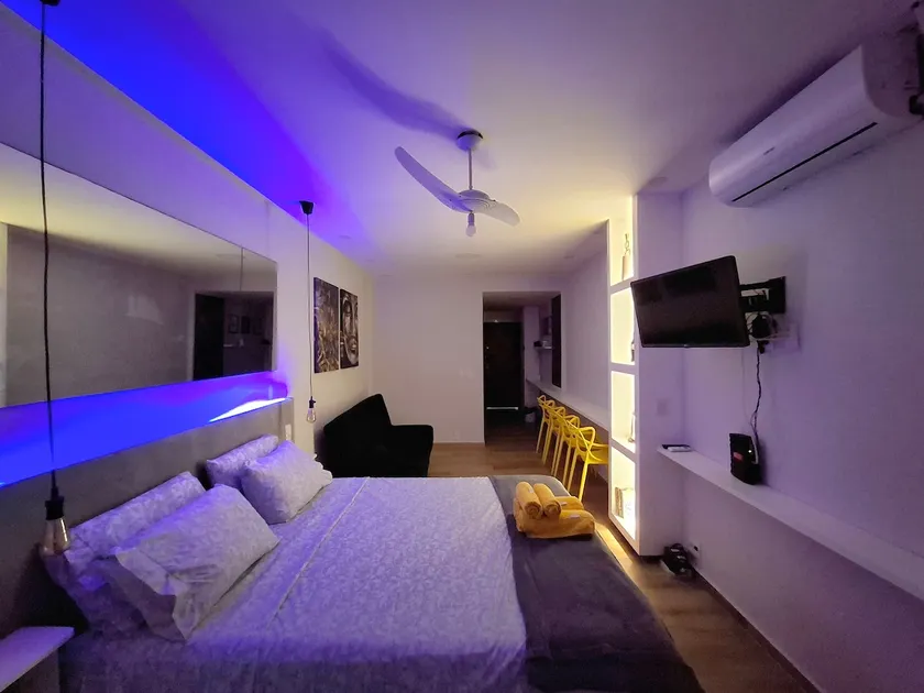 C4+Luxury and comfort 1 block from Copacabana Beach - Image 1