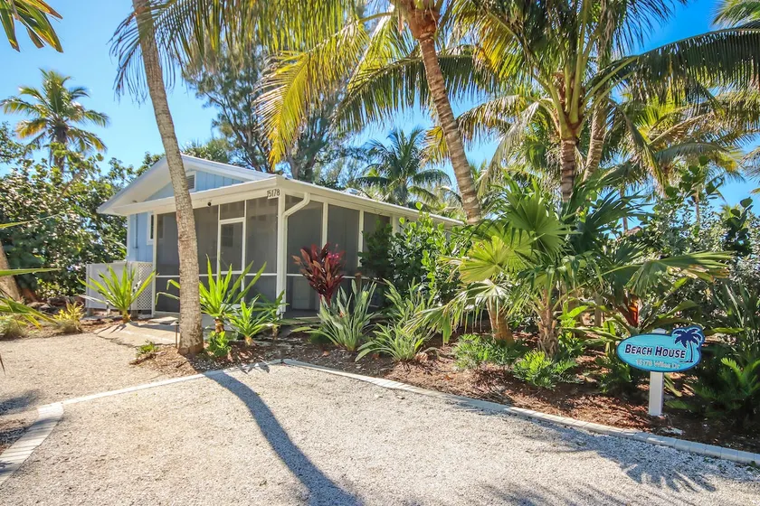 The Beach House Beachfront 2 Bedroom / 2 Bath Hou - Image 1