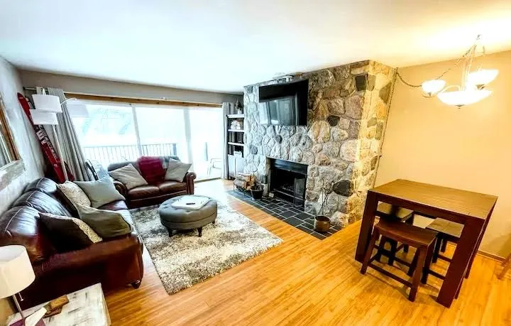 150ft to The Shanty | Large Condo | Sleeps 14 - Image 1