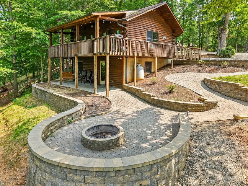 The Retreat at Pine Haven - Image 1