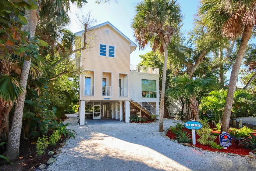 Amazing Captiva Retreat 3 BR / 3 BA Pool & 2 Kings - Image 1