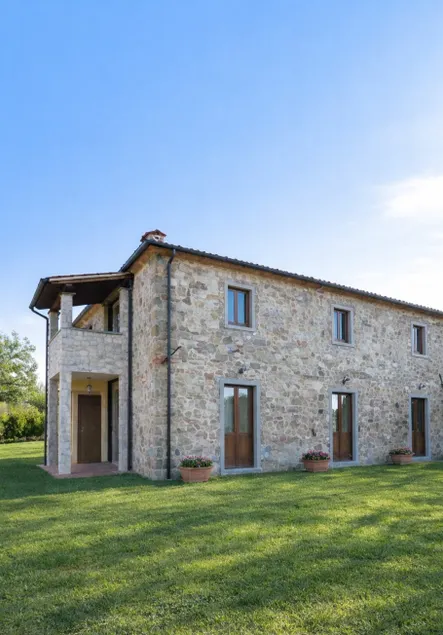 Tuscan house with big patio, private pool, garden, wheelchair- and pet-friendly - Image 1