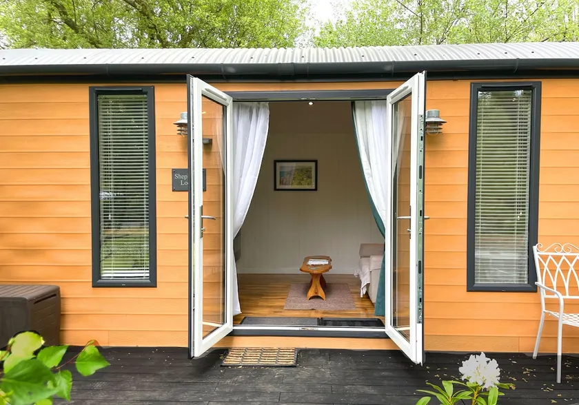 Shepherd's Lodge - 1 bedroom - self-catering - Image 1