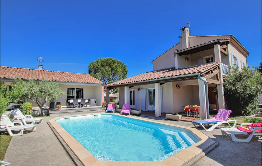 Stunning Home In Lussas - Image 1