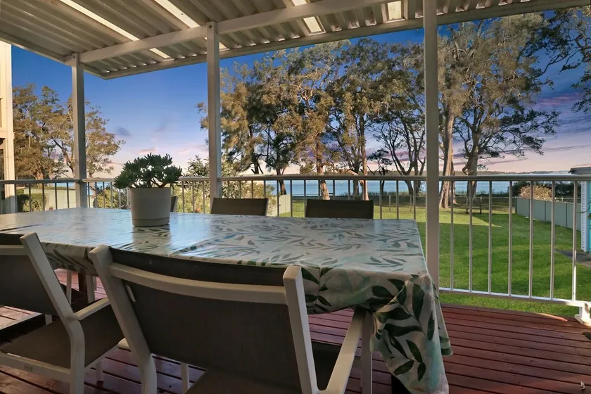 Lake Front Home Relax Unwind - Image 1