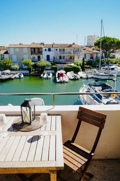 Port Grimaud - Studio Cab 4 person - Vue sur port- accès à St Tropez par la mer. - Image 1