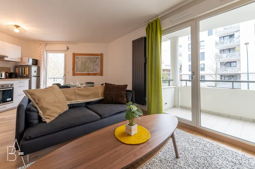 LEsperluette - 44 sqm apartment with garage & balcony in the city center - Image 1